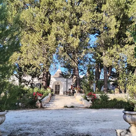 Trulli Con Piscina Privata Locorotondo