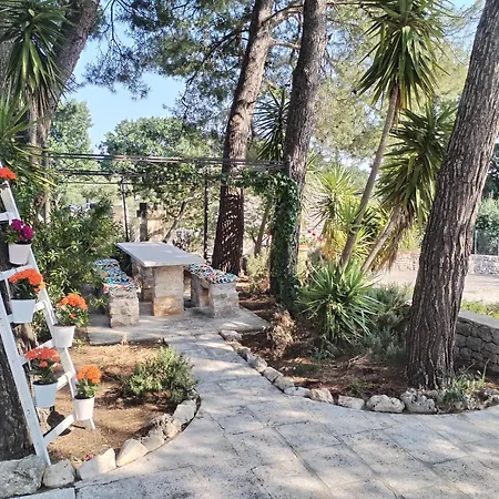 Trulli Con Piscina Privata * ロコロトンド