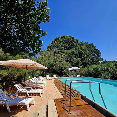 Trulli Con Piscina Privata *