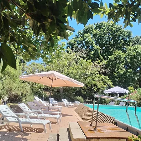 別荘 Trulli Con Piscina Privata