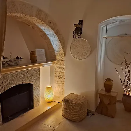 בית נופש Trulli Con Piscina Privata *