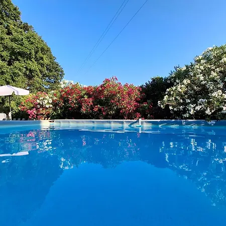Trulli Con Piscina Privata