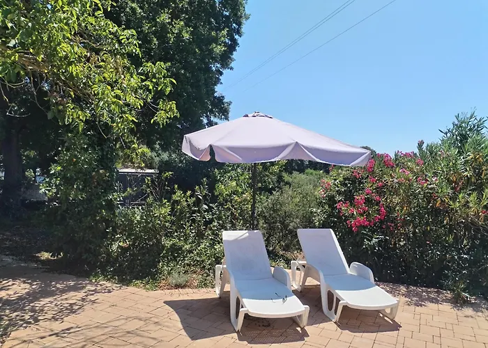 Trulli Con Piscina Privata Locorotondo